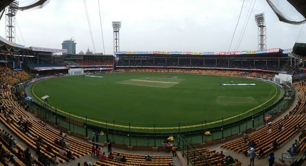 Chinnaswamy Stadium.jpg