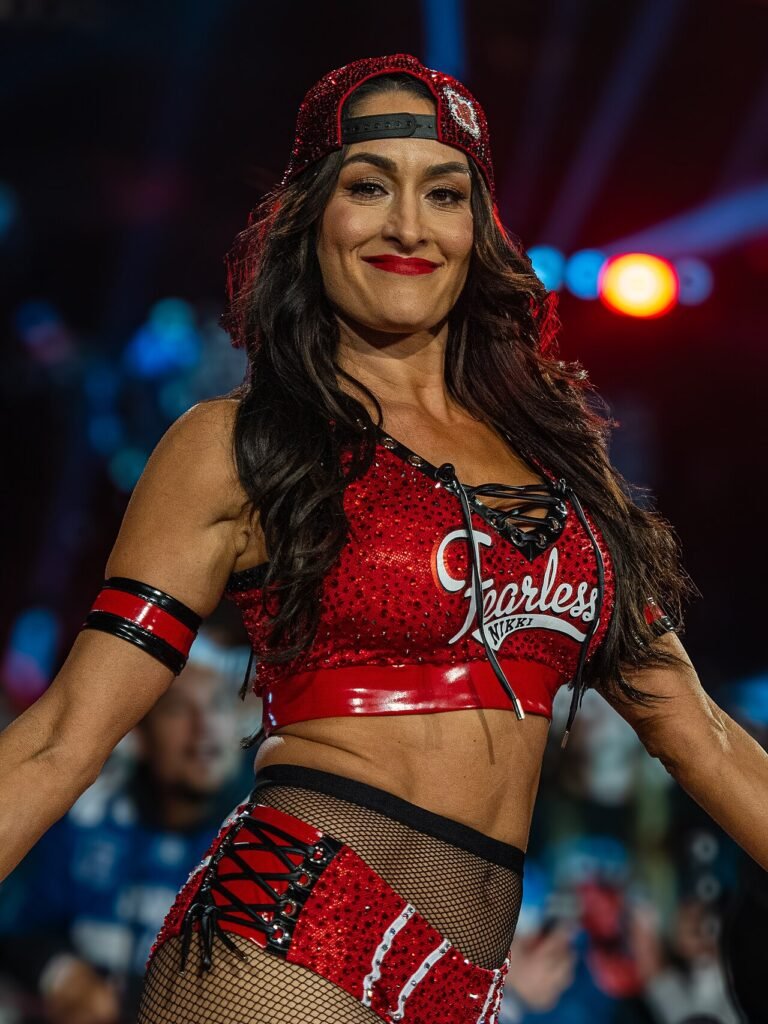 Nikki Bella RR25 2 (cropped).jpg